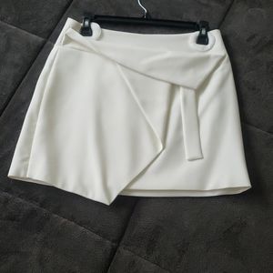 White mini skirt halston